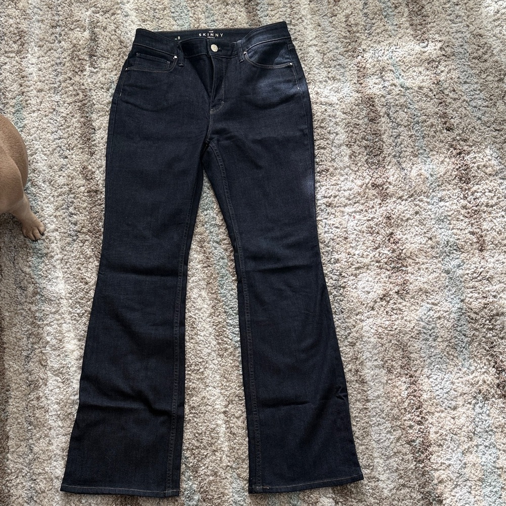 WHBM women’s skinny Jeans dark blue size 8 flare
